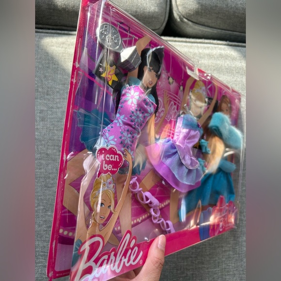 Barbie I can be Dance fashion Pack outfits 2011 - Picture 10 of 12